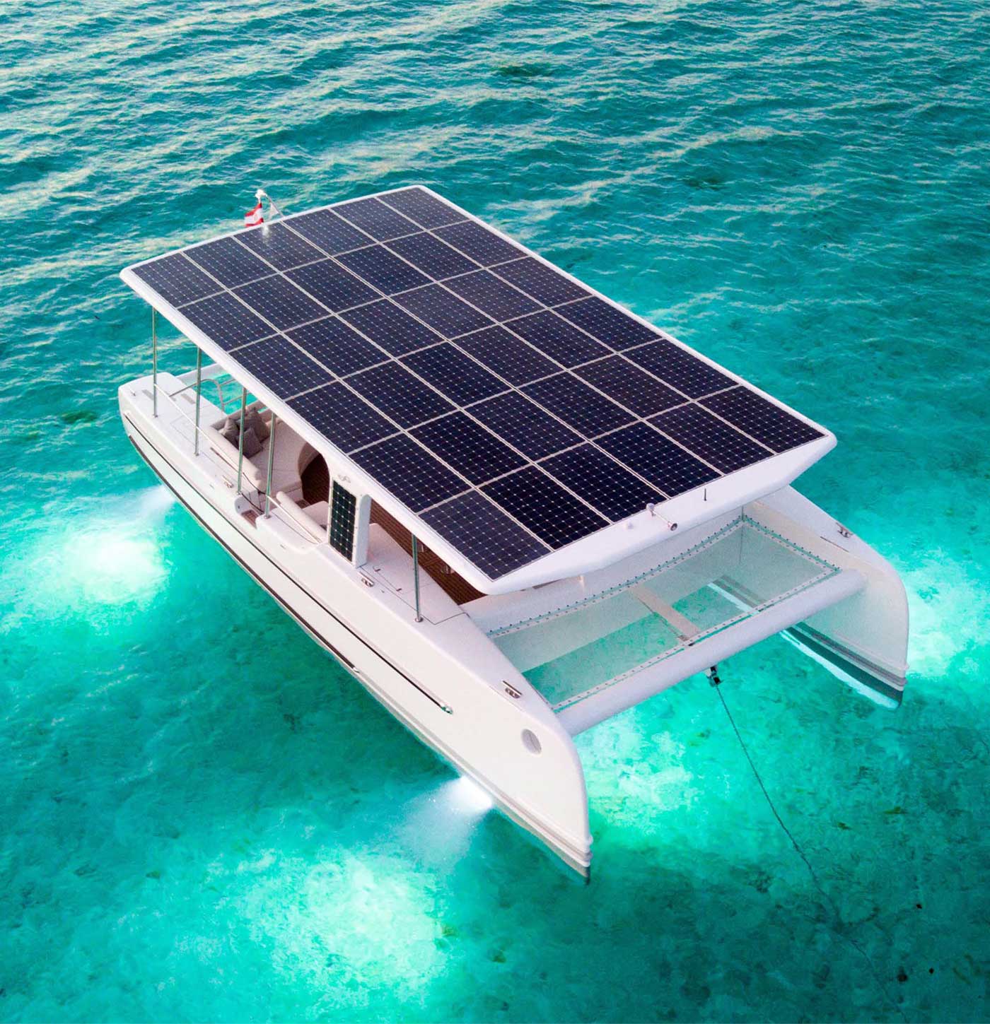 Soelcat 12 catamarán eléctrico con energía solar